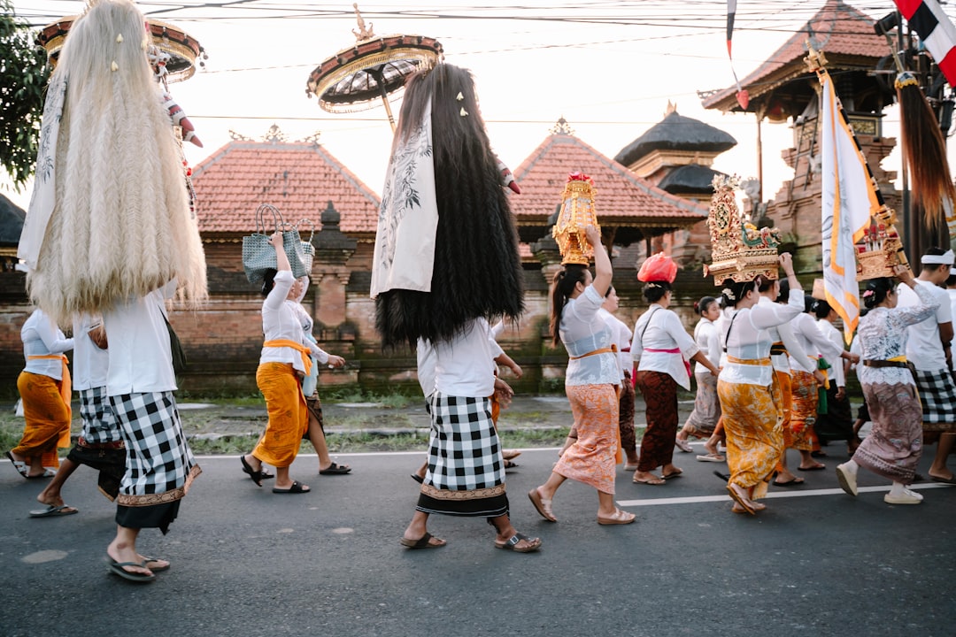 Cultural Etiquette Around the World: What You Need to Know